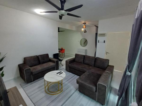 Seroja Guesthouse Gambang